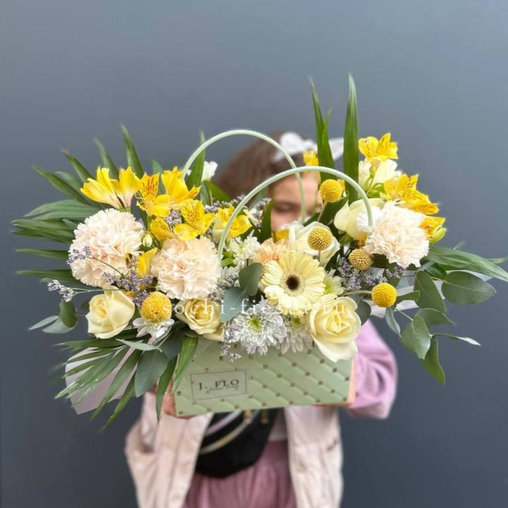 Сумочка с розами "Эпиа" в Шахтах