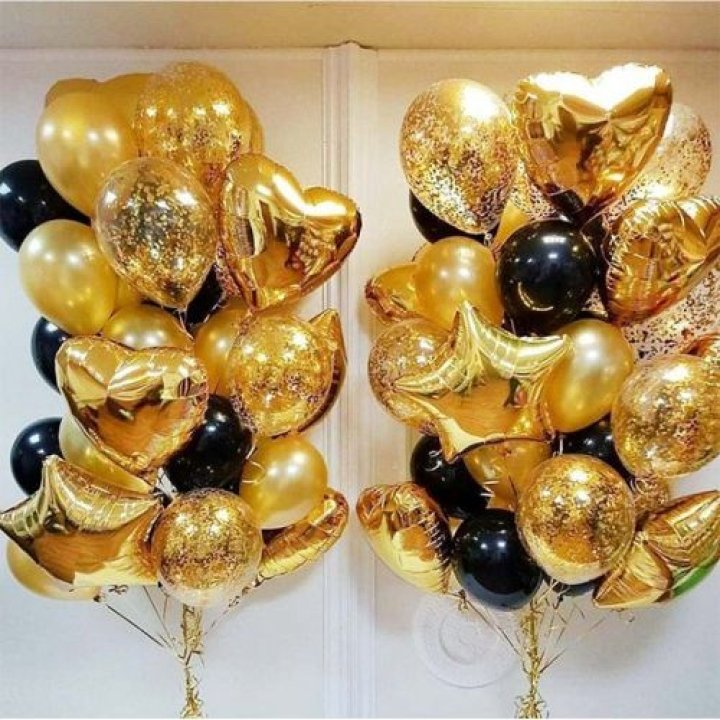 Фонтан шаров "Чёрное золото" в Шахтах