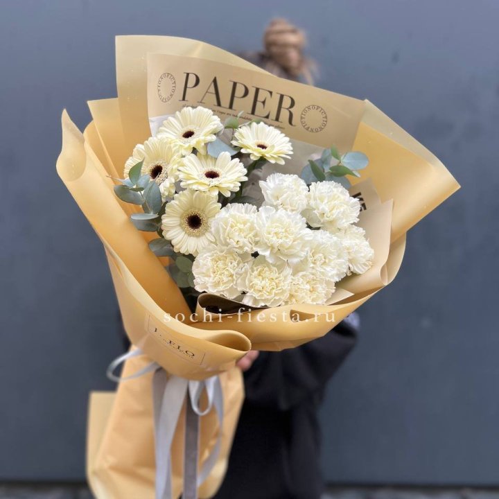  Букет с диантусами и герберами в Шахтах