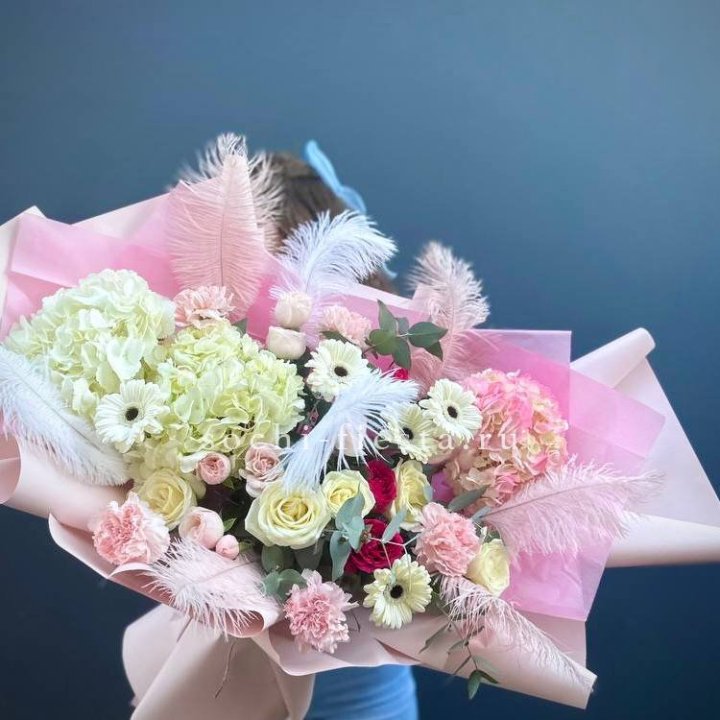 Дизайнерский букет "Валенсия-3" в Шахтах