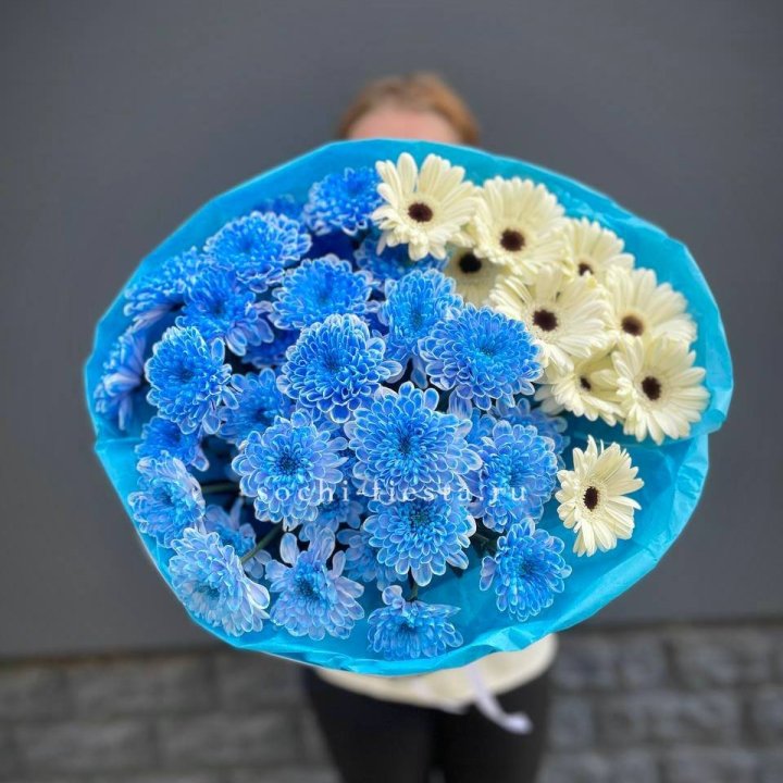 Букет хризантем и гербер в Шахтах