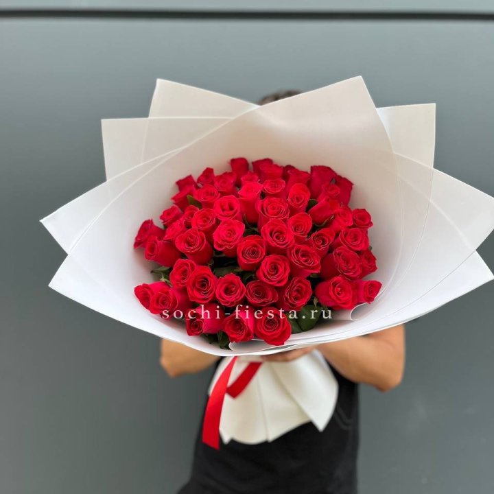 51  красная роза в Шахтах