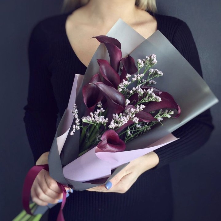 Букет фиолетовых калл в Шахтах