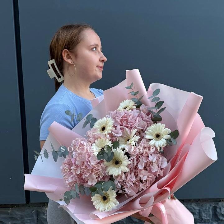 Букет "Знак любви" в Шахтах