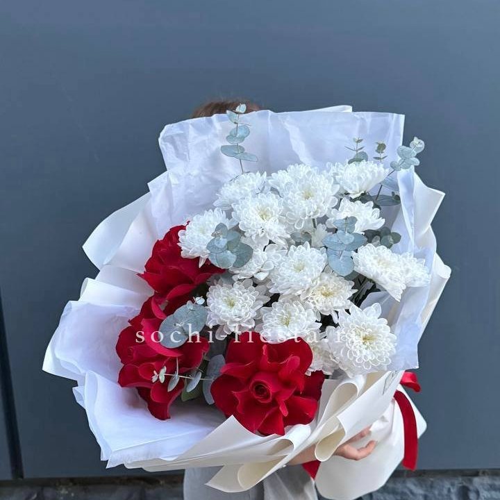 Дуо розы и хризантемы в Шахтах