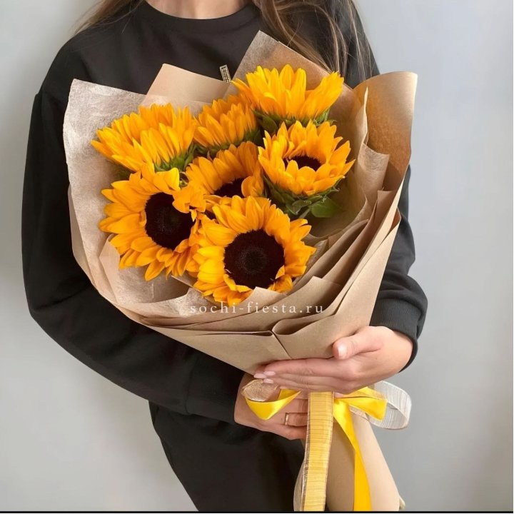 Букет из подсолнухов в Шахтах