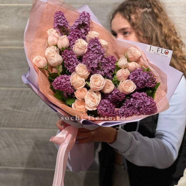 Букет "Лиловая весна" в Шахтах