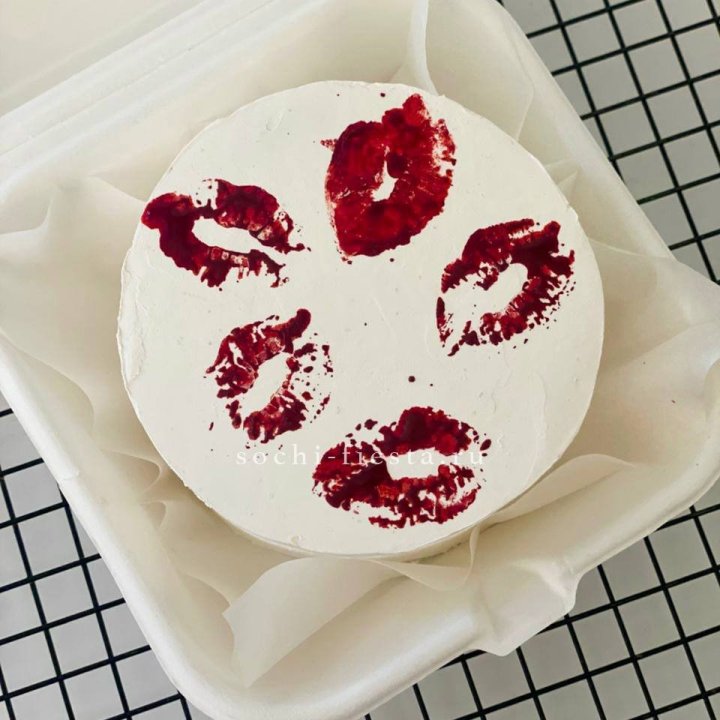 Бенто-торт "Поцелуй" в Шахтах