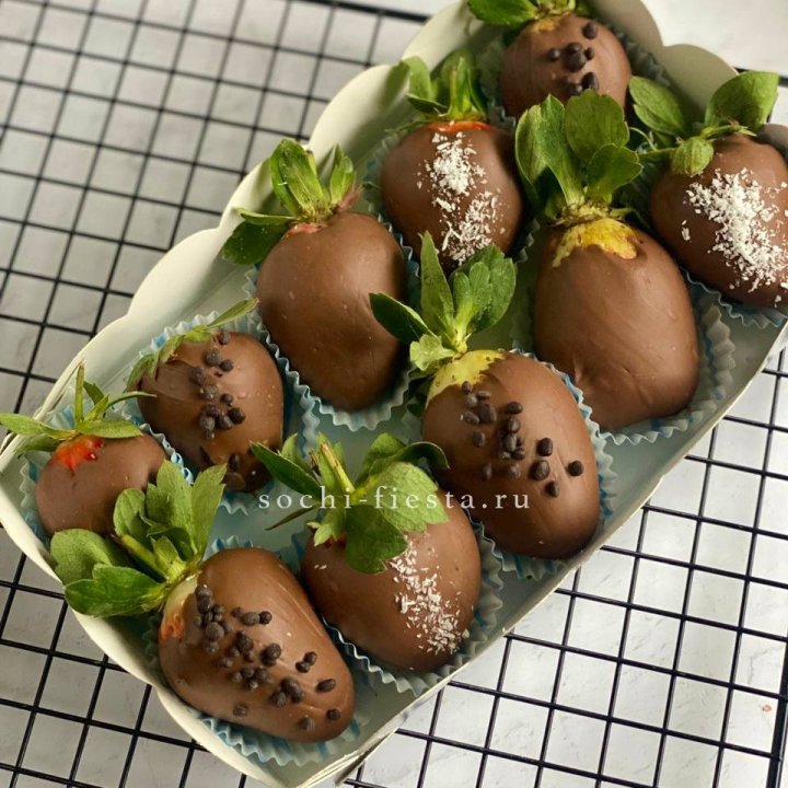 Клубника в шоколаде 10 ягод в Шахтах