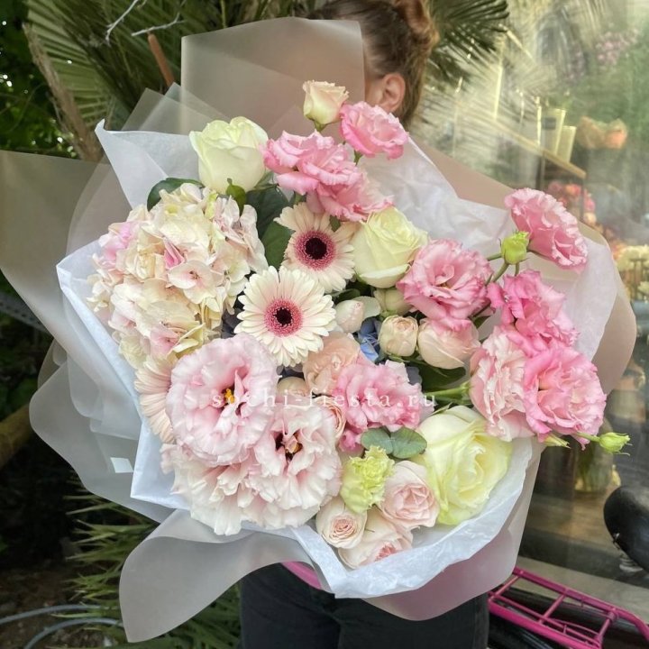 Дизайнерский букет "Лаундж пак" в Шахтах