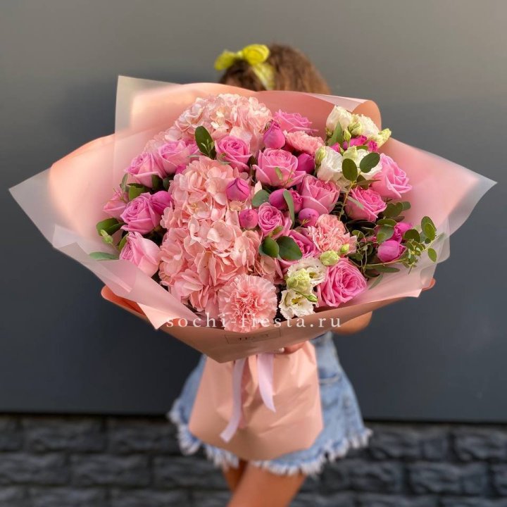 Авторский букет "Восторг" в Шахтах