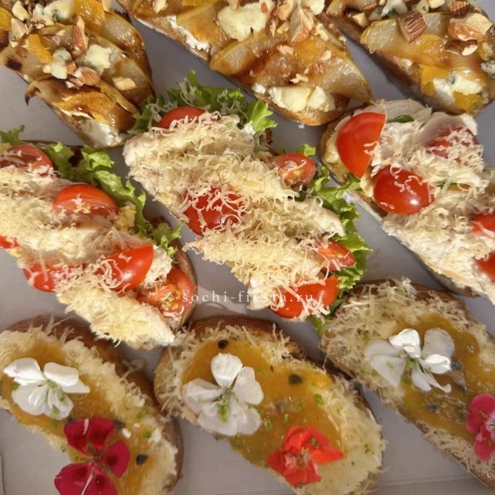 Брускетта «3 вкуса» в Шахтах