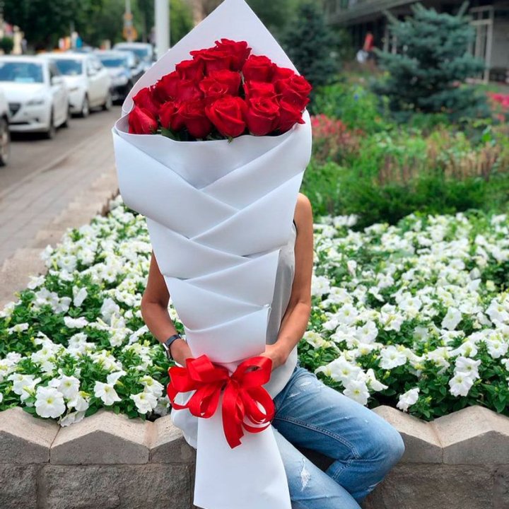 Высокие розы Кантри в Шахтах