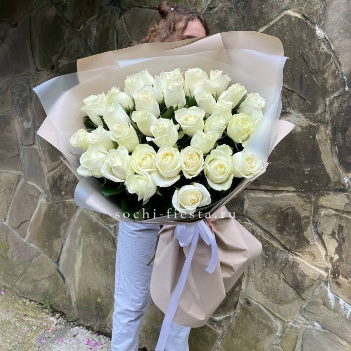 35 голландских роз в Шахтах