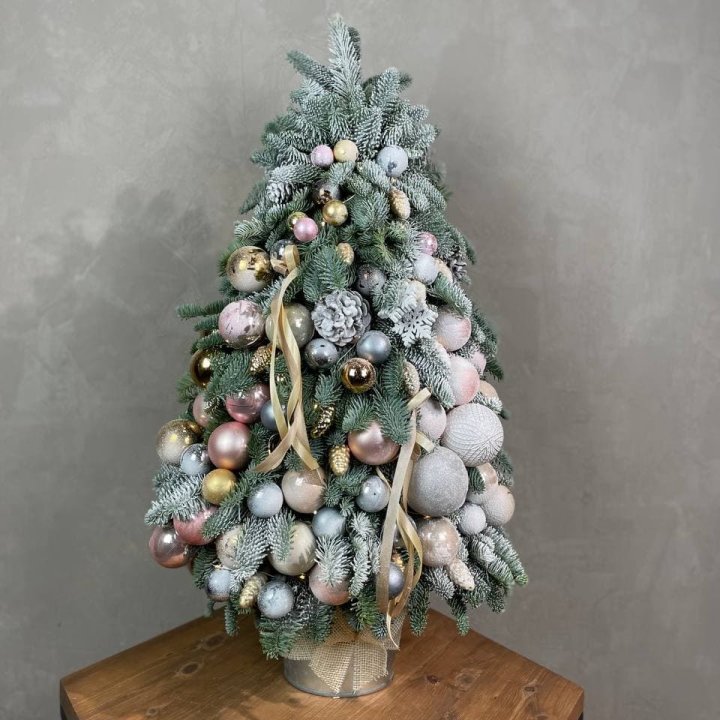 Новогодняя ёлка из веток датского нобилиса в Шахтах