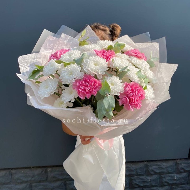  Букет  хризантем и диантусов "Воздушный" в Шахтах