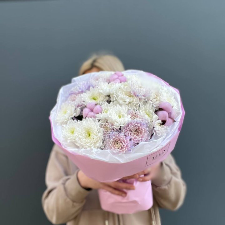 7 нежных хризантем в Шахтах