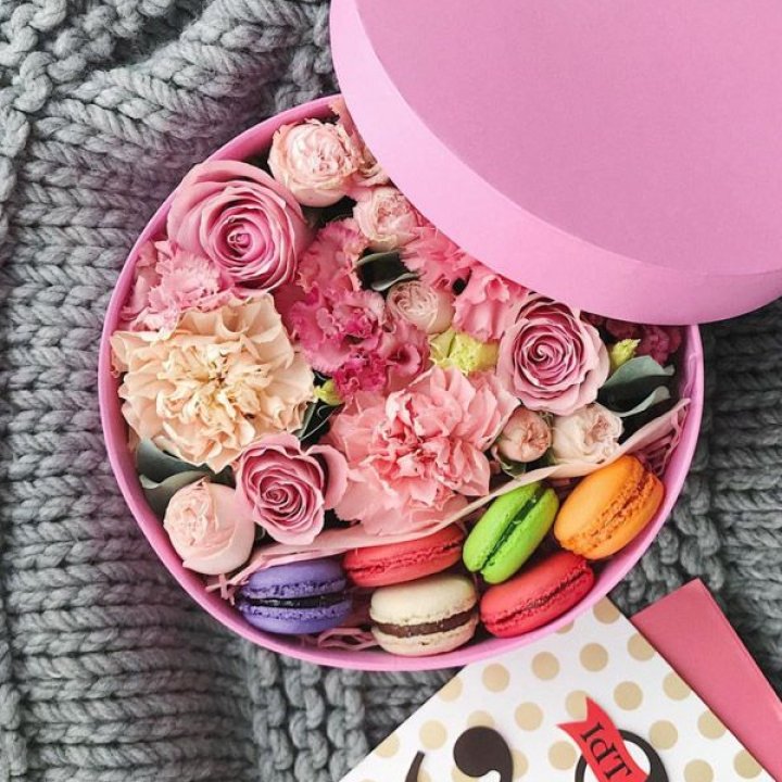 Цветочный бокс пинк в Шахтах