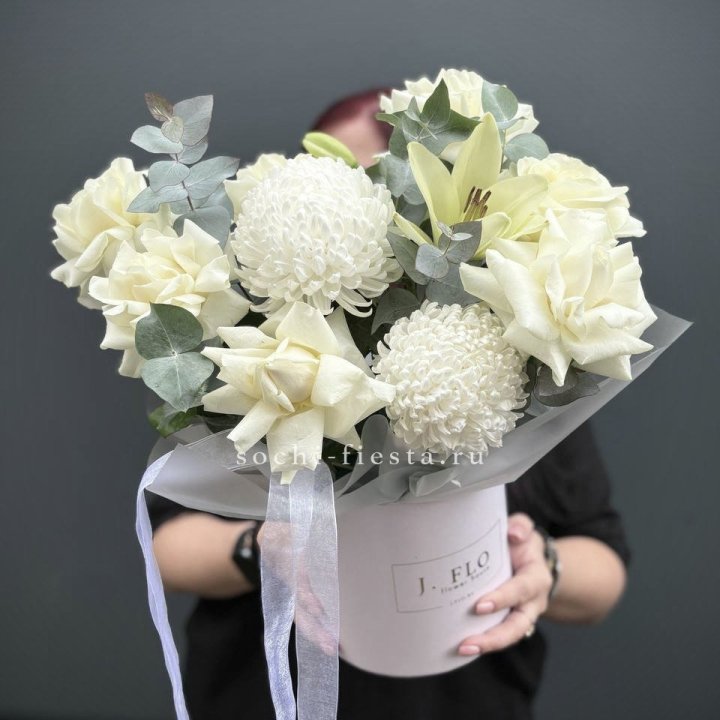 Цветы в шляпной коробке  в Шахтах