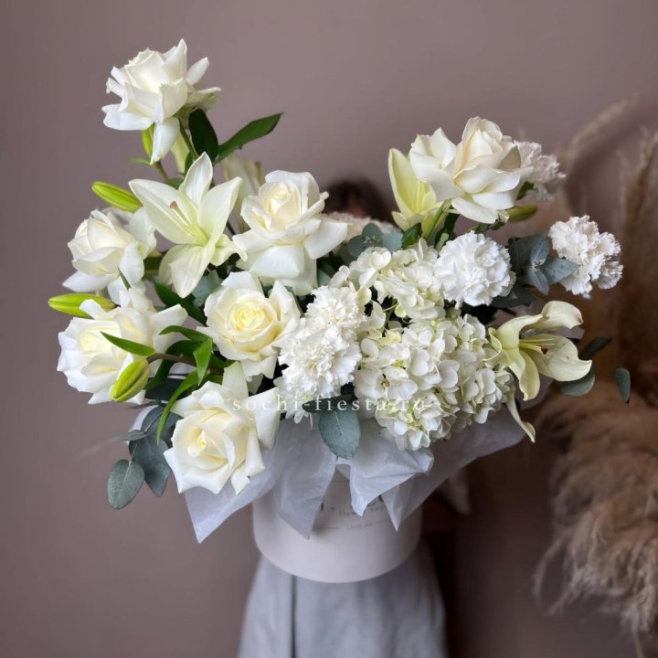 Цветочный бокс "Вайт дримс" в Шахтах