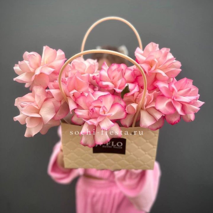 Сумочка розовых роз Венди в Шахтах