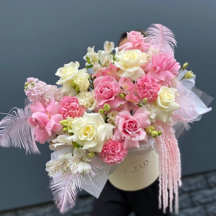 Дизайнерский бокс "Ловели" в Шахтах