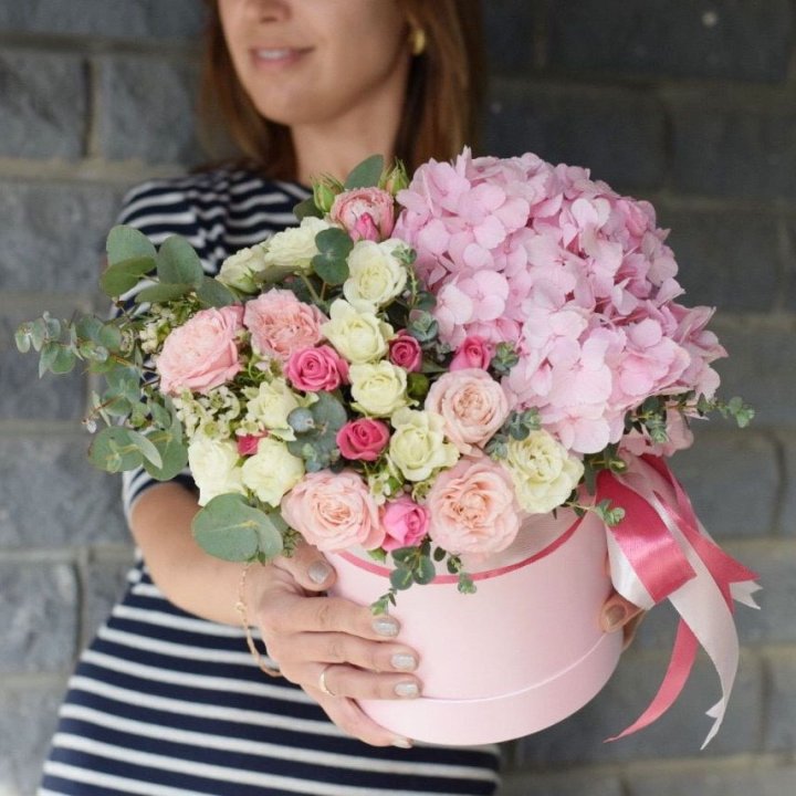 Дизайнерский цилиндр №1 с доставкой в Шахтах