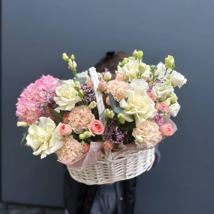 Цветочная корзина "Софтнес" в Шахтах