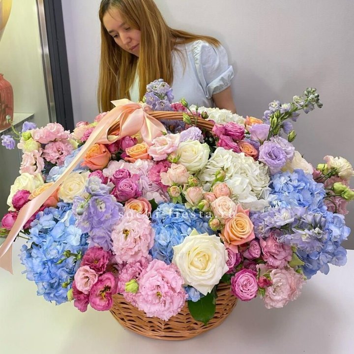 Авторская корзина "Экстра" с доставкой в Шахтах