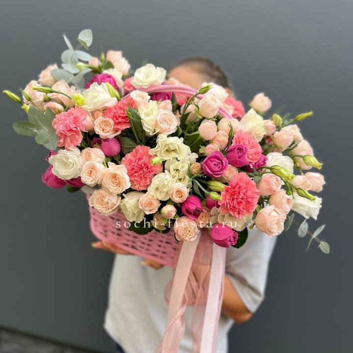 Цветочная корзина "Флоренция" в Шахтах