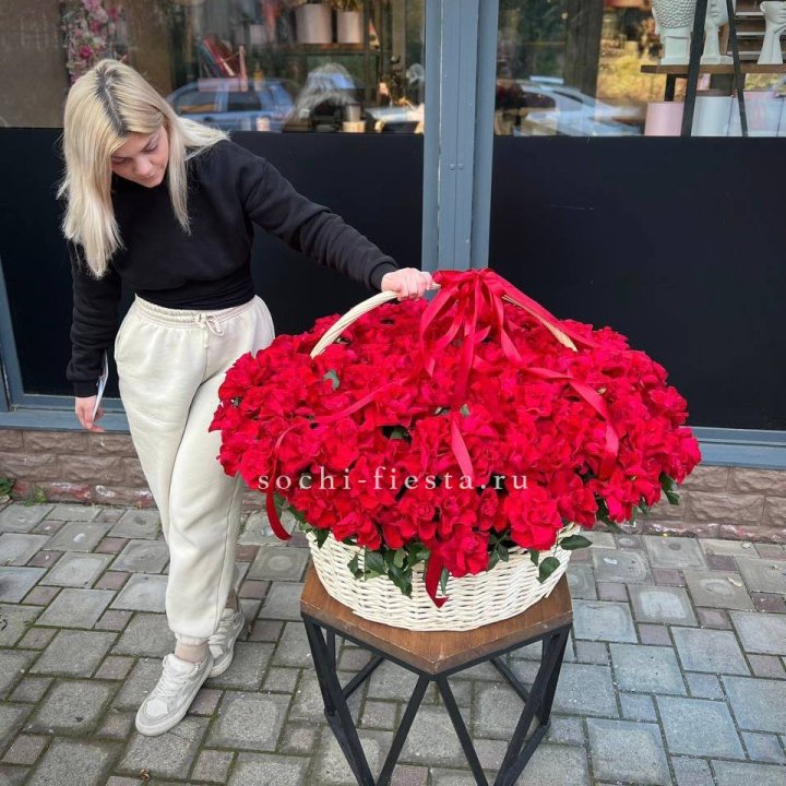 201 французская красная роза в Шахтах