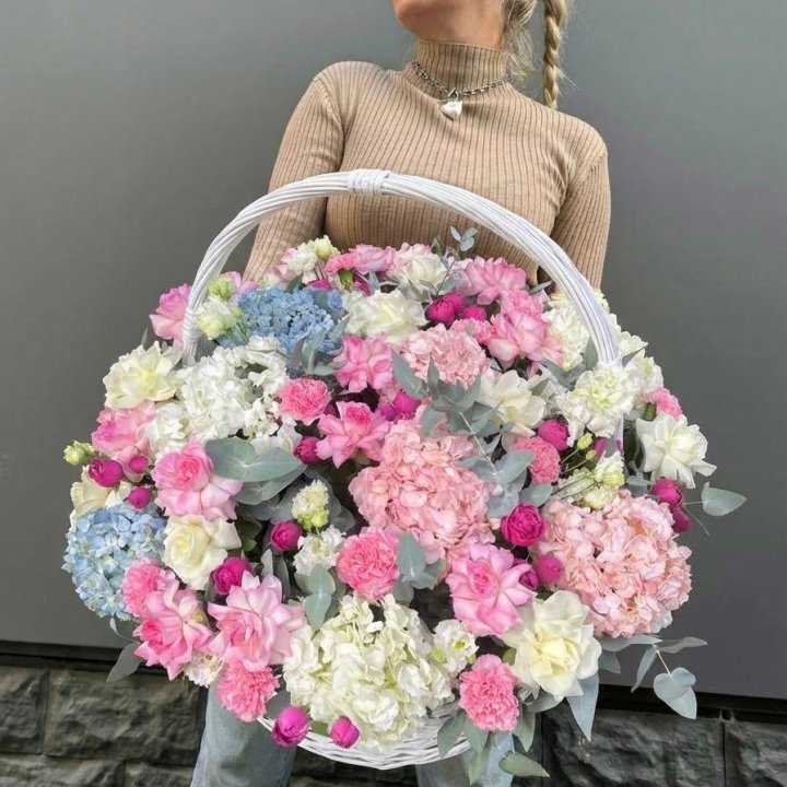 Цветочная корзина №3 с доставкой в Шахтах