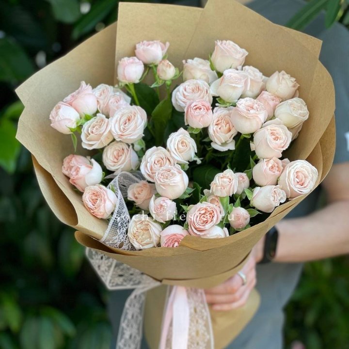 Кустовые розы букет №1 в Шахтах