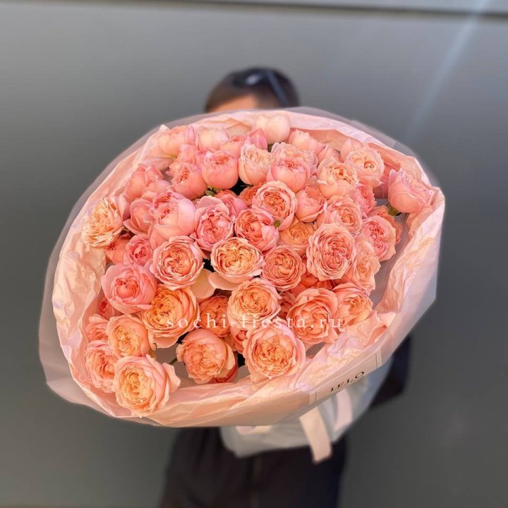 Букет из 21 пионовидной розы Джульетта в Шахтах