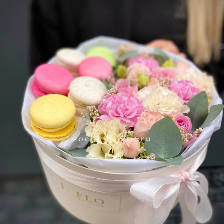 Бокс с макаронс "Тендернес" с доставкой в Шахтах