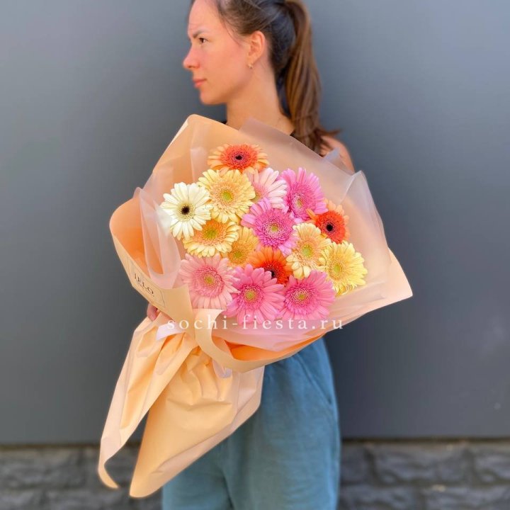 Букет разноцветных гербер в Шахтах