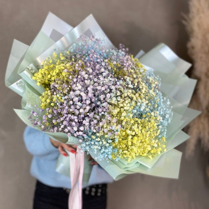 Букет радужных гипсофил в Шахтах