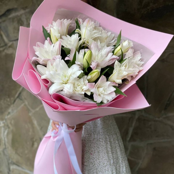 Букет пионовидных лилий №1 в Шахтах