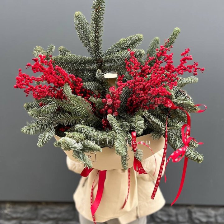 Букет нобилиса и ягод в Шахтах