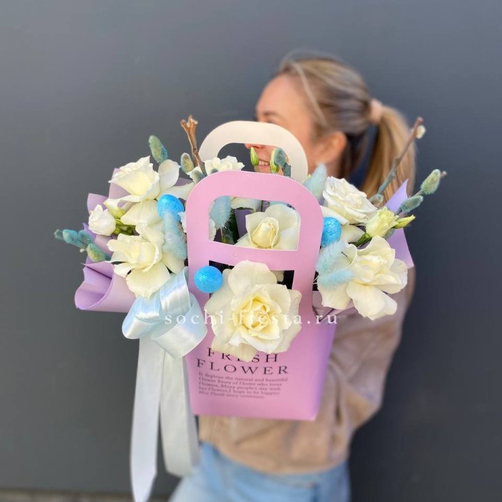 Цветочная сумочка "Пасхальная композиция" в Шахтах