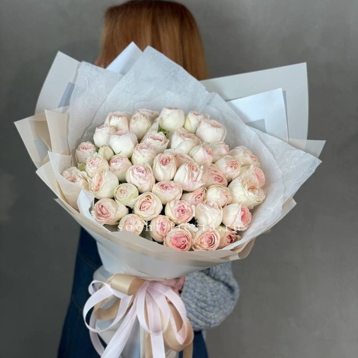 Букет пионовидных роз Пур лав в Шахтах