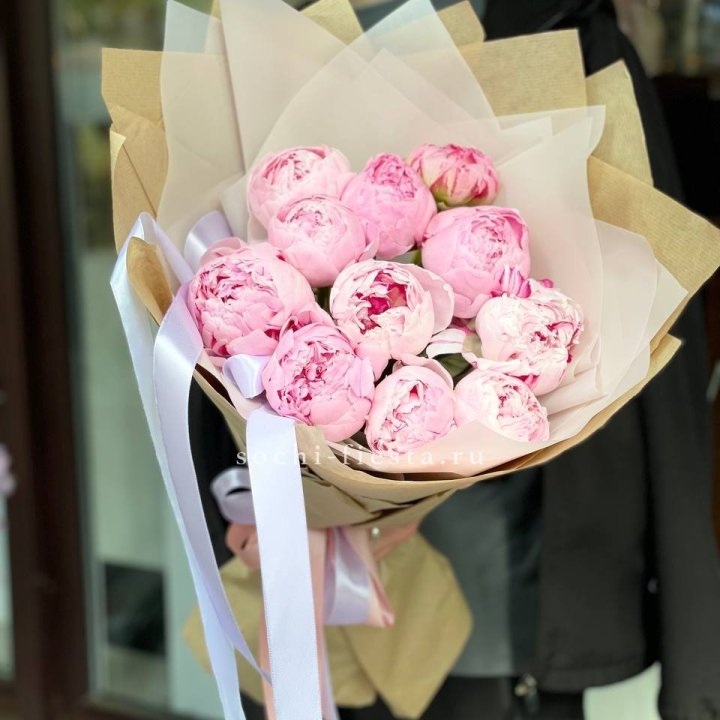 11 пионов в оформлении в Шахтах