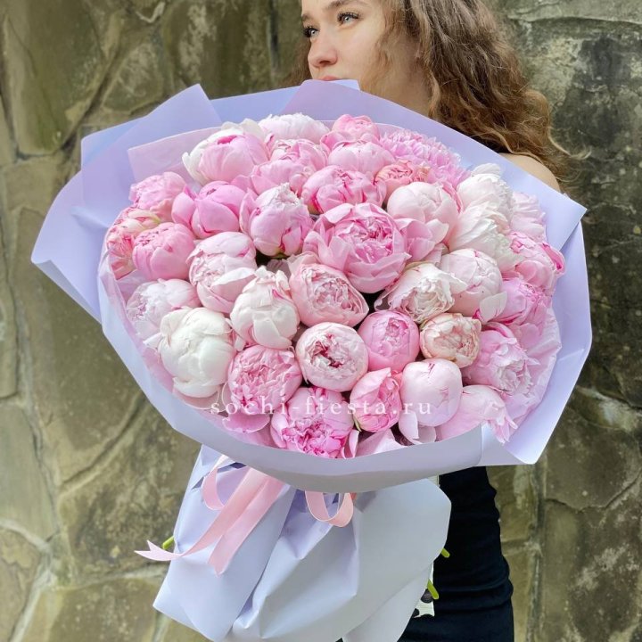 39 нежных пионов в Шахтах