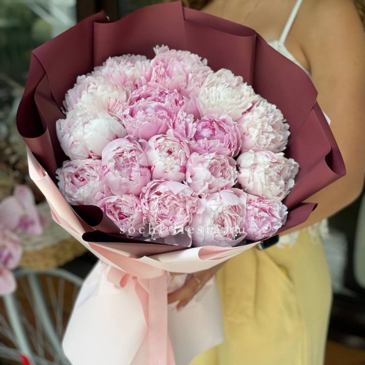 Букет 17 зефирных пионов в Шахтах