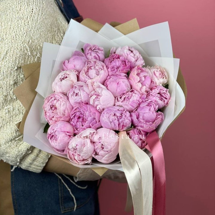 Букет из 21 пионов в Шахтах