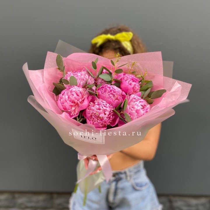 7 ярких пионов в оформлении в Шахтах