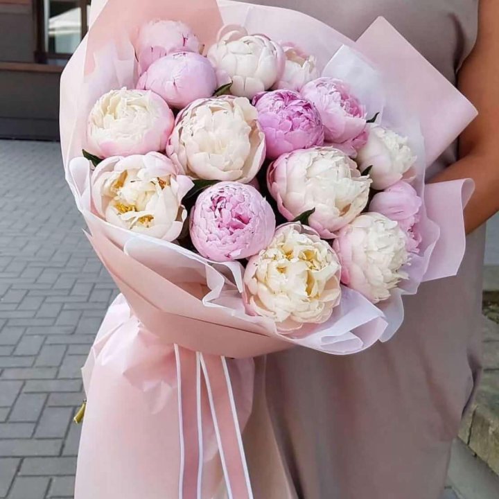 Букет пионов "Маршмелоу" в Шахтах