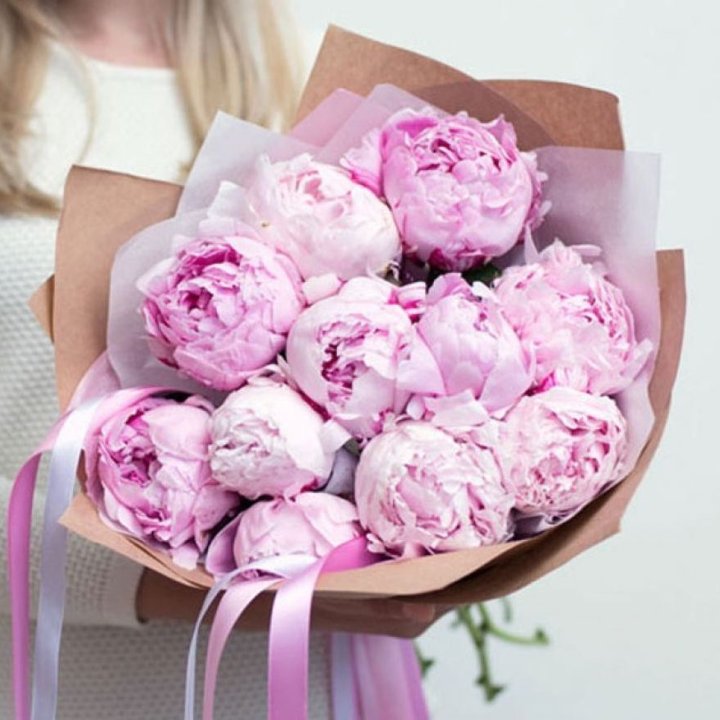 11 нежных пионов в Шахтах