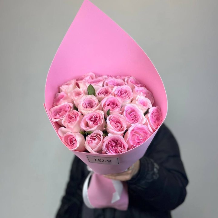 25 нежных роз в Шахтах