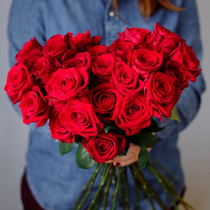 25 красных роз в Шахтах